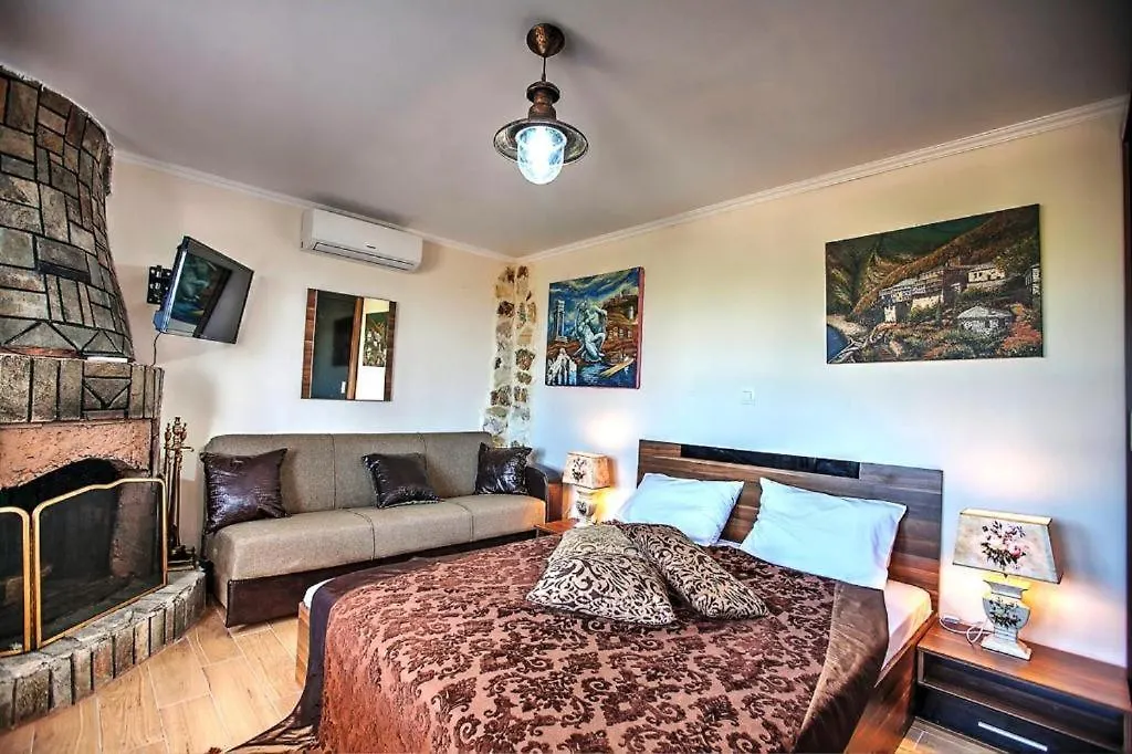 Villa Laskari Sea View 尼亚·蒙达尼亚