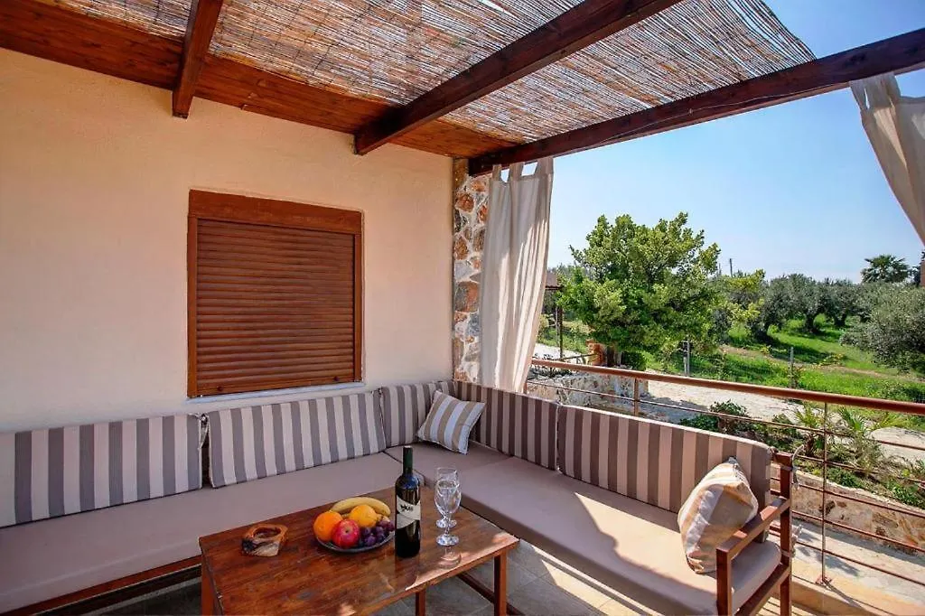 Villa Laskari Sea View 尼亚·蒙达尼亚 希腊