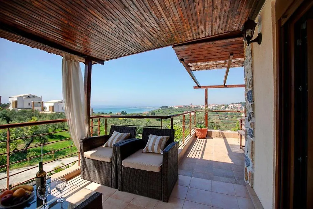 Villa Laskari Sea View 尼亚·蒙达尼亚